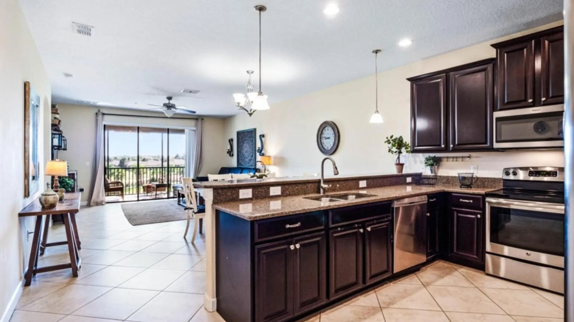 Modern Oasis In Prime Location 6348 Villa Davenport United States